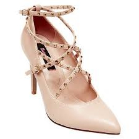 Betsey Johnson Shoes - Betseyville Phav Studded Pumps Sz 9.5